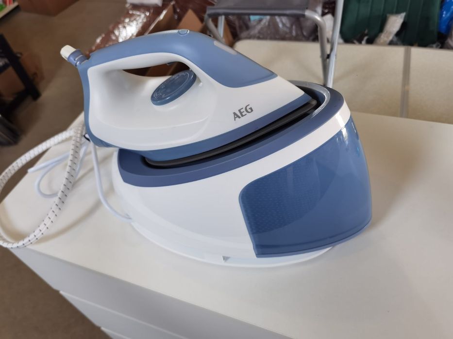 Stație de călcat cu abur AEG ST5-1-2DB Gentle 5000, 2400W