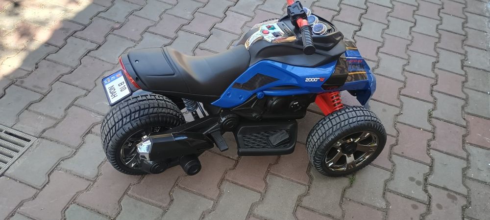 Triciclu electric