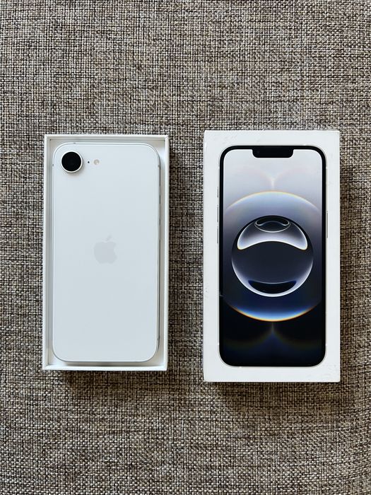 iPhone 16 e 128 GB в идеальном состоянии, без ремонта акб 100%