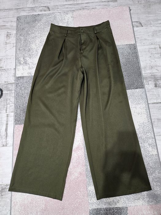 Pantaloni kaki de vara