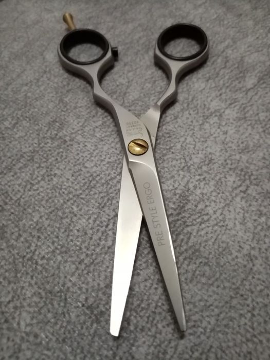Продам ножницы для стрижки волос