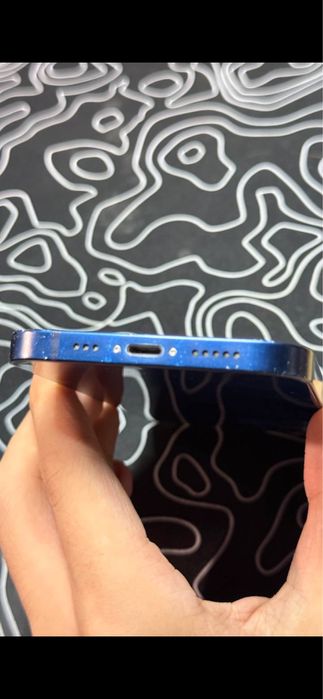 Продам или обменяю айфон 12