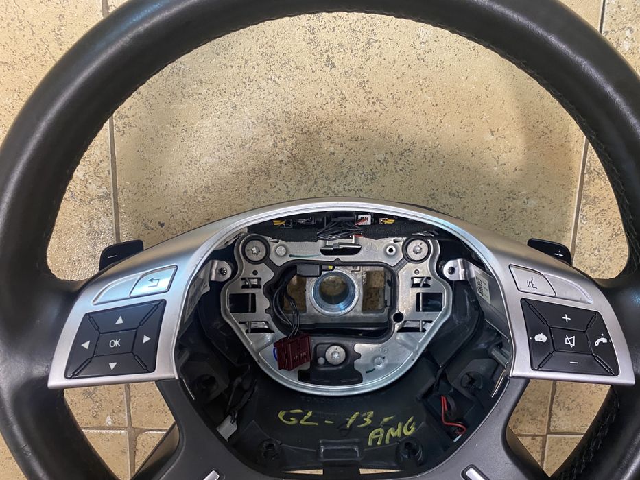 Mercedes волан с пера AMG / Мерцедес