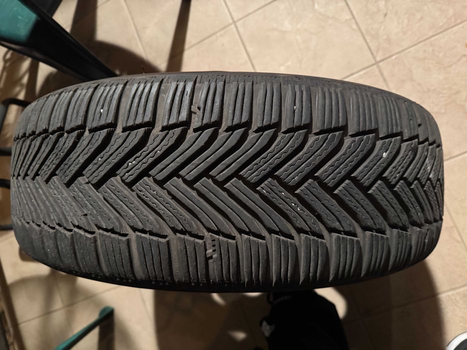 MERCEDES - MICHELIN ALPIN 6 -215/60 R17 IARNA  . Roti complete  4 BUC. MERCEDES .