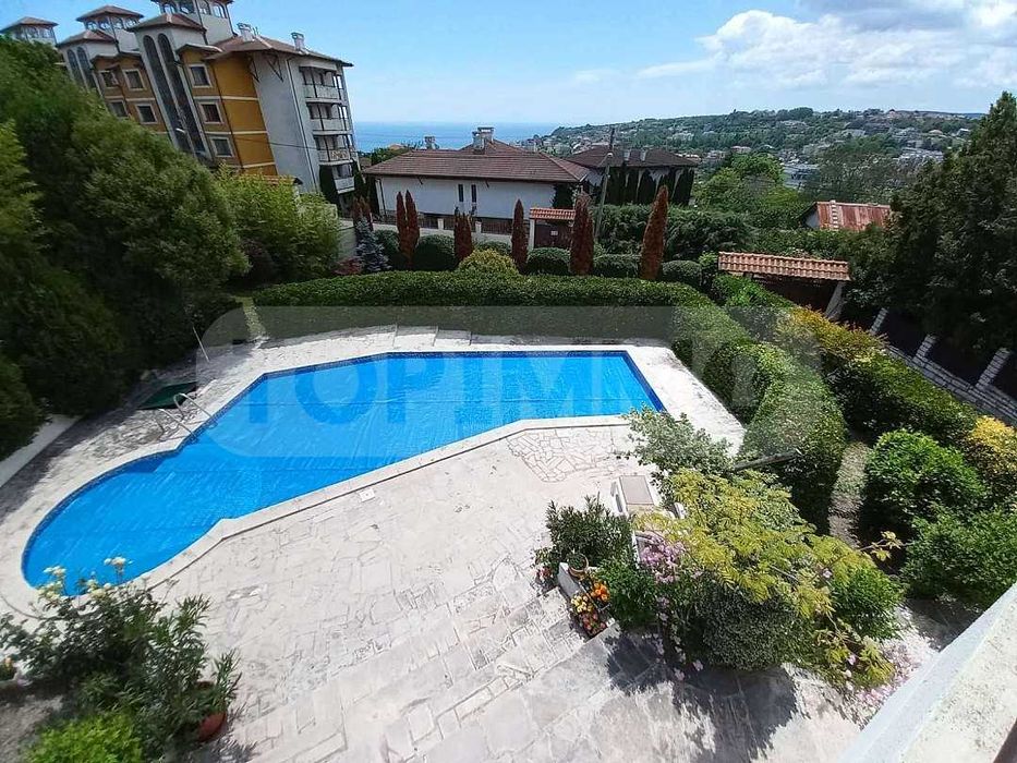 Продава се Къща в Бяла - 234 кв.м за 1103 €/кв.м - Снимка #11