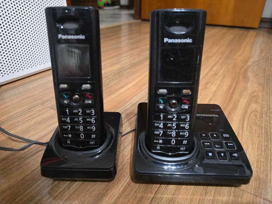 Стационарный радио телефон Panasonic KX-TG8220EB: 2 или 1 трубка