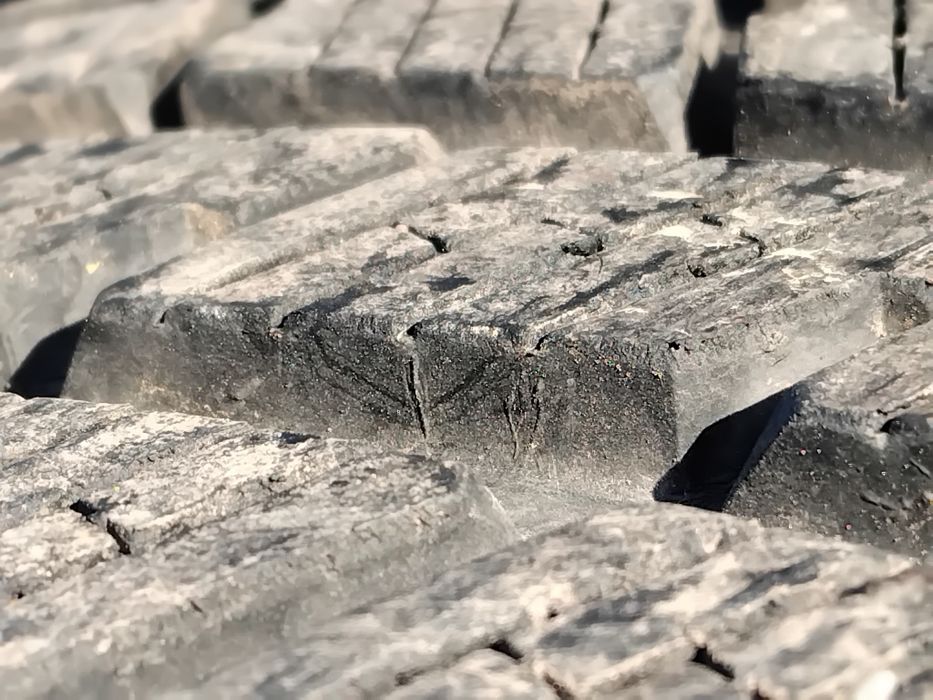 Гуми 215 60 16 Пирели Pirelli 4 броя - нов внос. Не са нови! Вианор. Посочената цена е за един брой гума. Без коментар на цената. 43 години опит .
