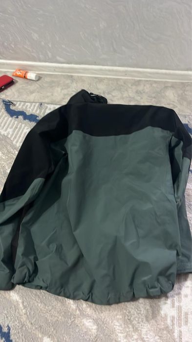 Ветровка arcteryx