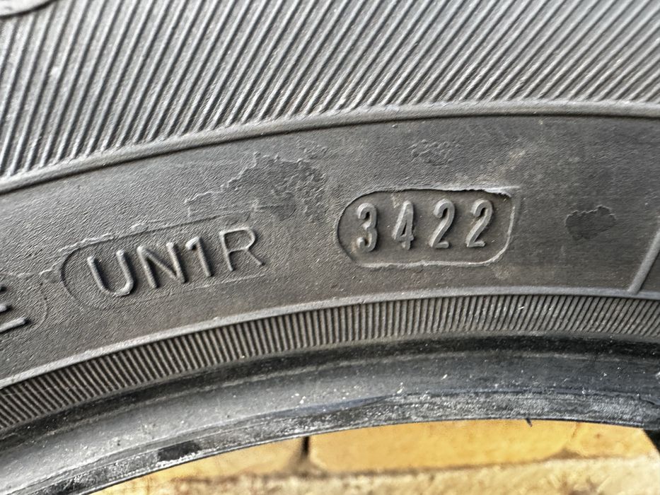4 броя Зимни гуми 195/65 R15 DEBICA FRIGO