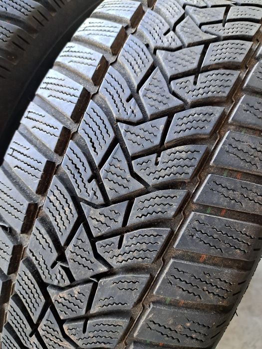 2 anvelope iarnă 205 60 r16 Dunlop