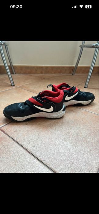 Adidasi Nike marime 33