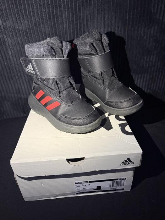 Cizme copii Adidas Winterplay marimea 30