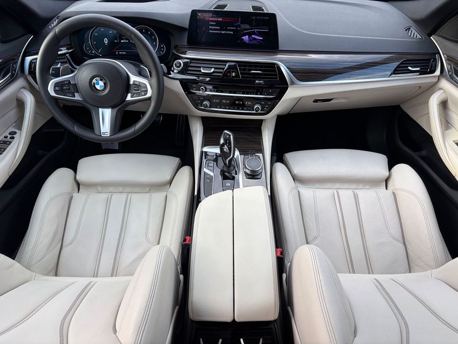 BMW Seria 5 530e M Plug-In Hybrid / GARANTIE 2 ANI / LED / Bord Digital / Head-Up