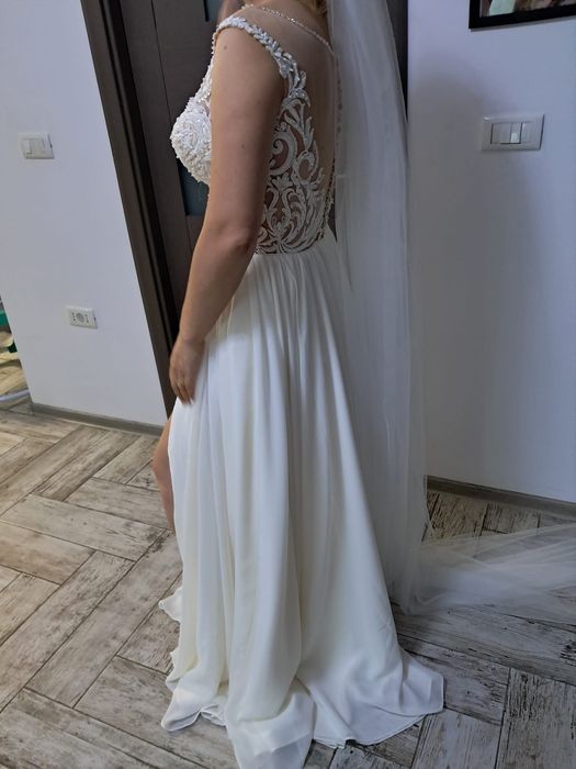 Vând rochie de mireasă