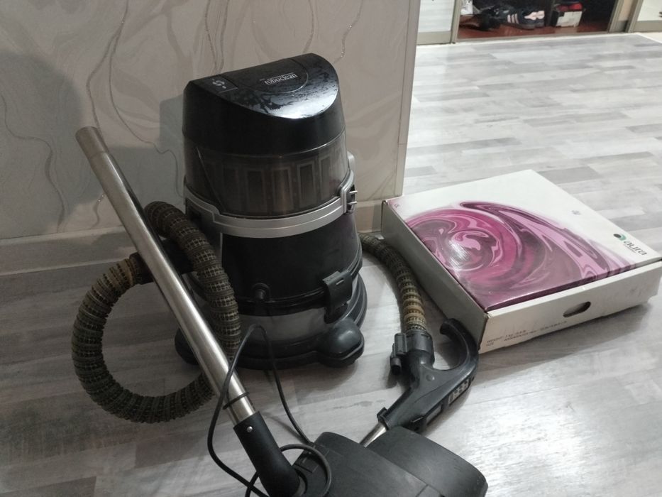 Продам roboclean пылесос
