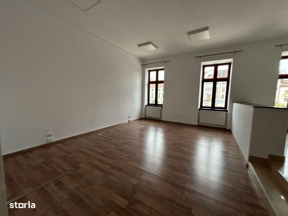 Spatiu ultra central pentru birouri