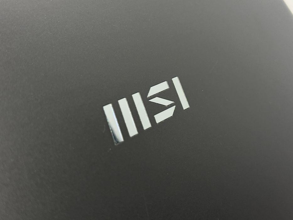 Msi Laptop Intel core i5/12U 8/512GB SSD