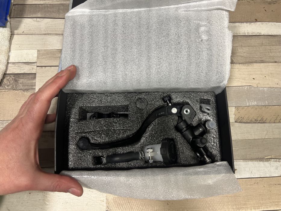 Помпа за съединител Adelin за мотор