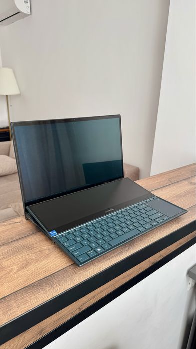 ASUS ZenBook Pro Duo - Intel i7 | RTX 3070 Ti | 32GB RAM | 4K OLED