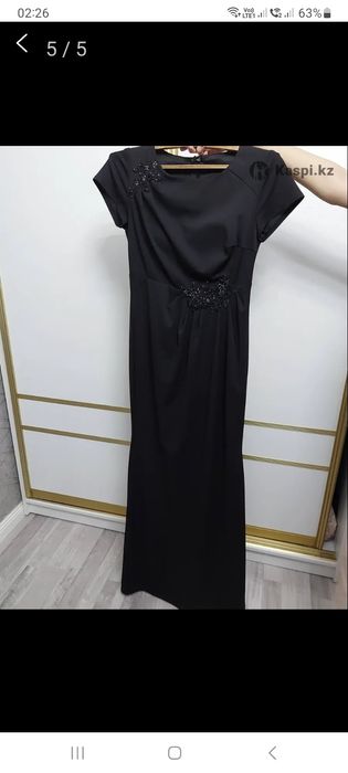 Продам платья женские