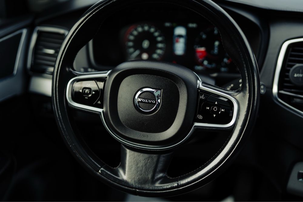 Volvo XC90  2016
