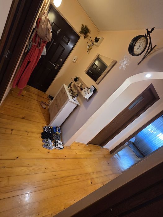 Apartament cu 3 camere
