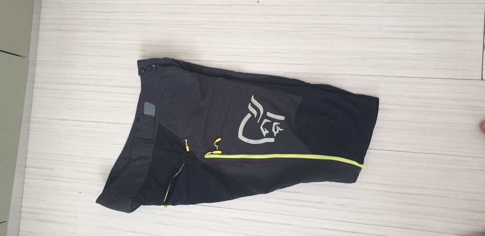 Norrona Fjora Bike Stretch Short L - 34  ОРИГИНАЛ Мъжки Къси Панталони