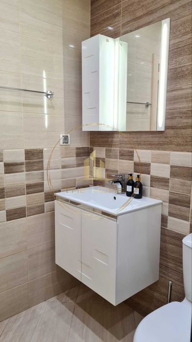 Дава се под наем Двустаен апартамент в Варна, Цветен квартал - 60 кв.м за 488.58 € - Снимка #13