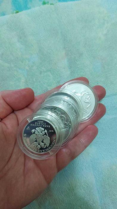 Продается монеты