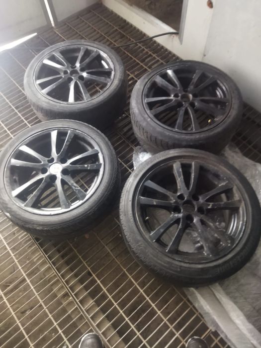 Шины на автомобиль