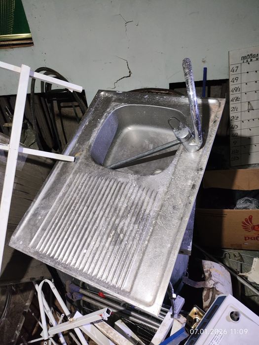 Продам умывальники, тюльпаны , раковины