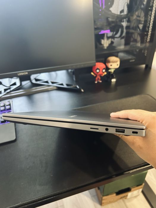 Samsung Galaxy Book 4 15.6" FHD | i5-1335U | 16GB RAM | 512GB SSD cu usb-c pd