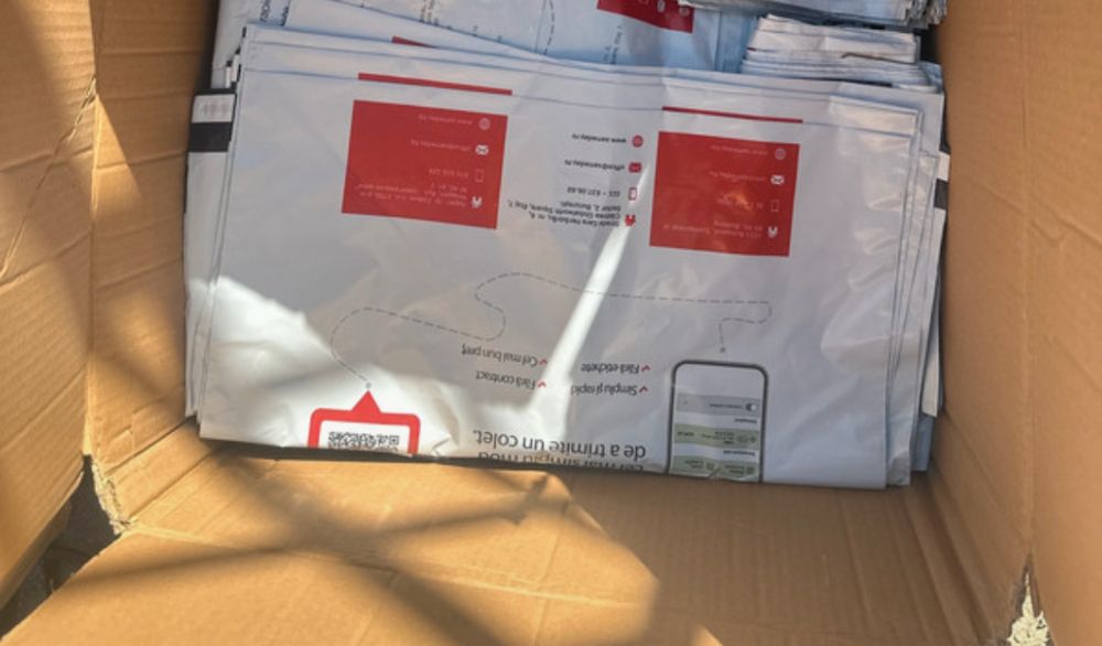 150 Pungi curierat 50x55cm,