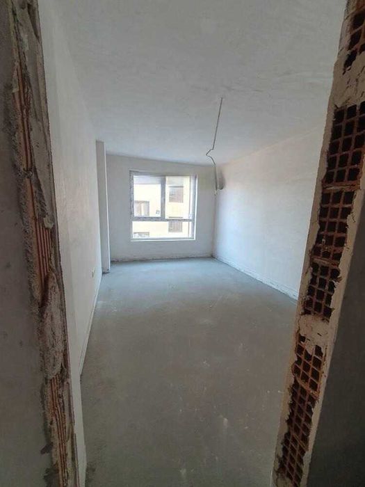 Продава се Тристаен апартамент в Пловдив, Остромила - 82 кв.м за 1307 €/кв.м - Снимка #2