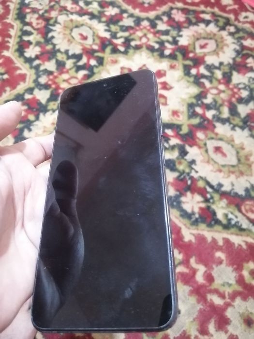 Redmi 8/256 sotiladi holati ideal