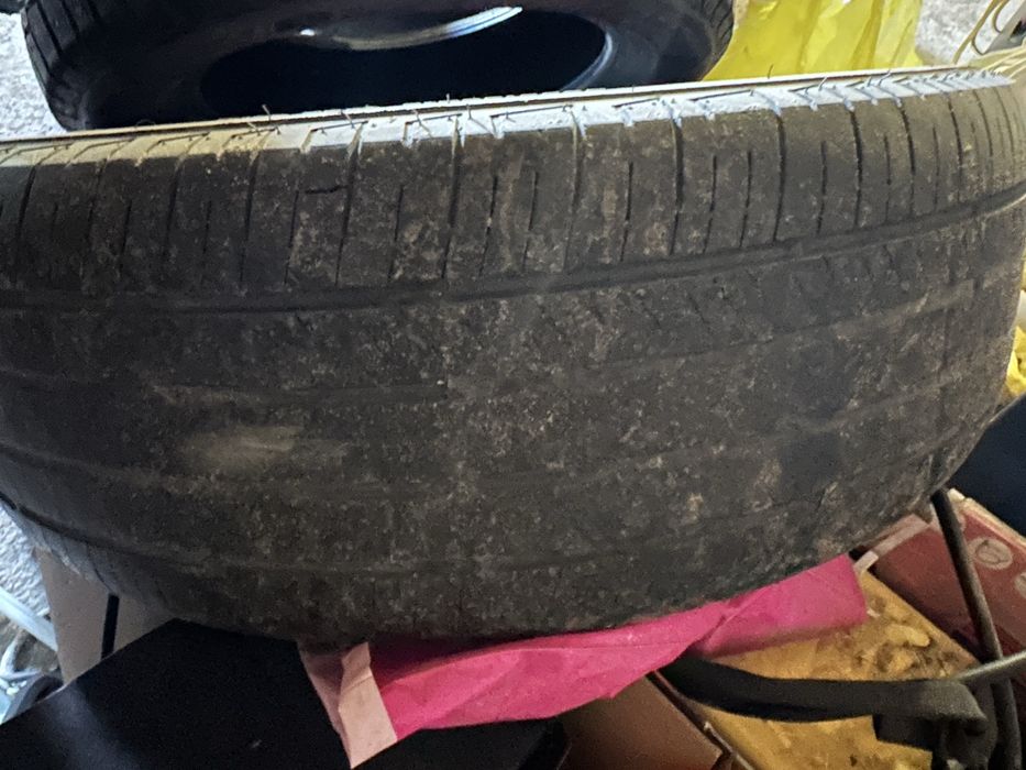 Шины летние б/у 235/65/17