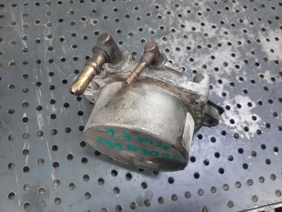 pompa vacuum 1.3 d multijet 199a3000 lancia ypsilon 843 fiat  grande punto