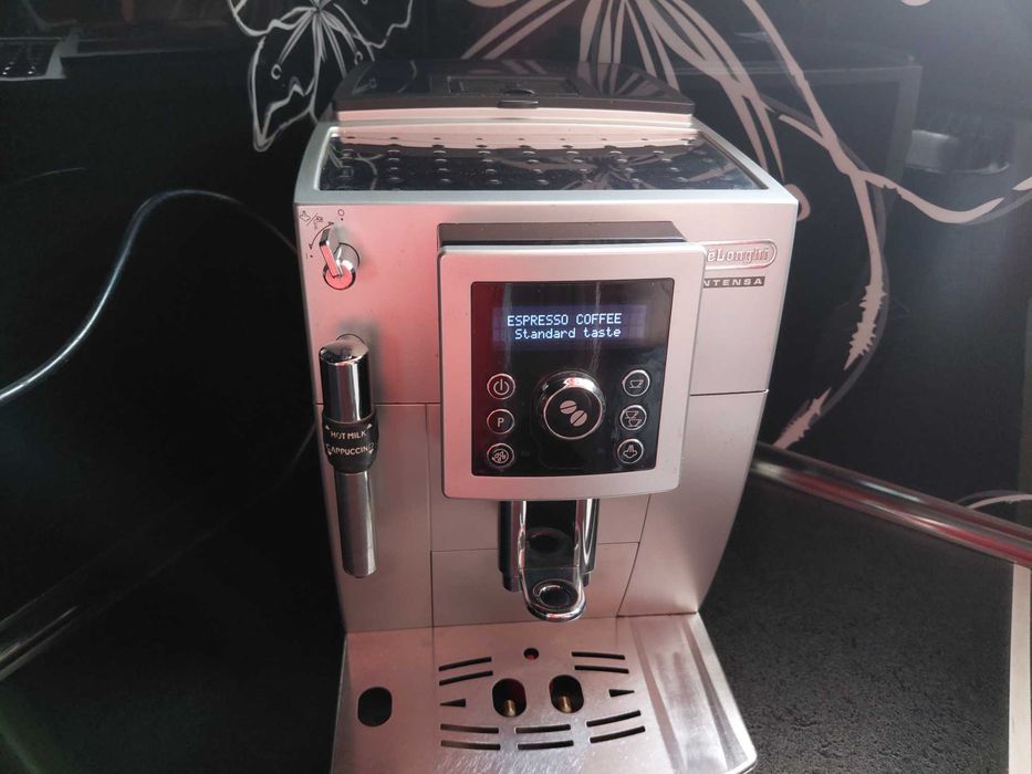 Кафеавтомат delonghi Intensa