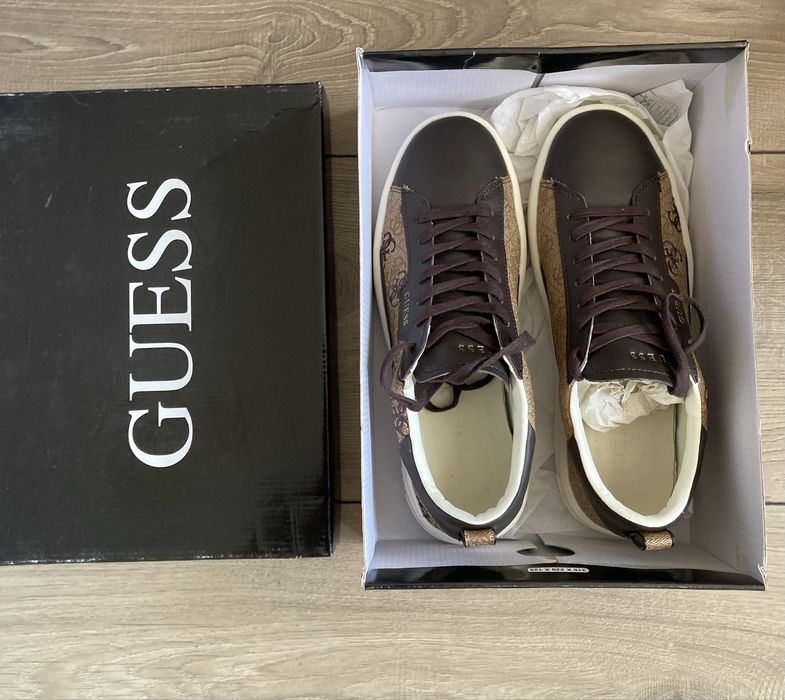 Обувки Guess verona
