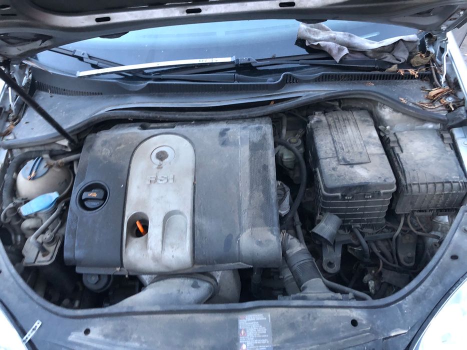 Piese auto din dezmembrari VW Golf 5 1.6 FSI BLF cutie HBM