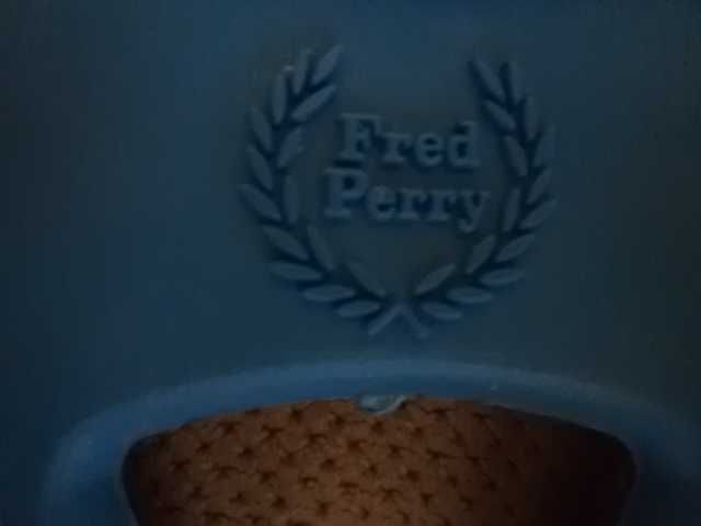 Тенис ракета Fred Perry.