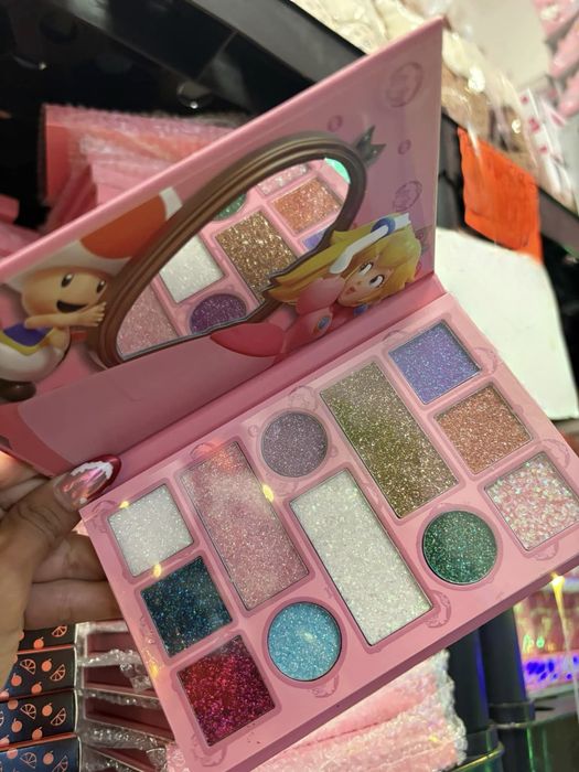 Палитра с детски гримове Принцеса Праскова от Супер Марио/Прасковка