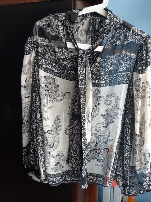 Красива, лека риза!