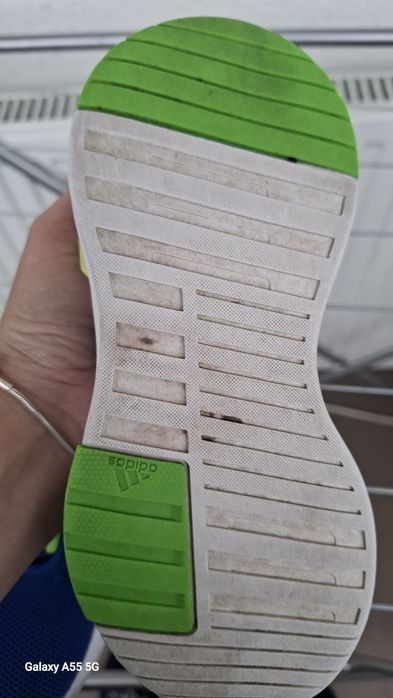 Pantofi sport adidas, mărimea 30