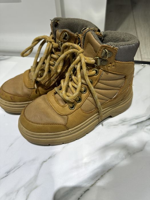 Теплые Полу сапоги от Zara. Размер 31 цена 50.000