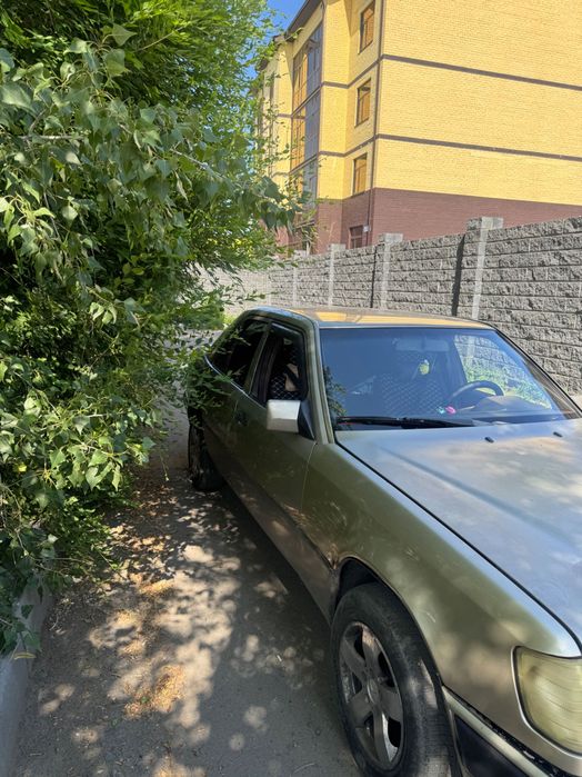 Mercedes benz w124