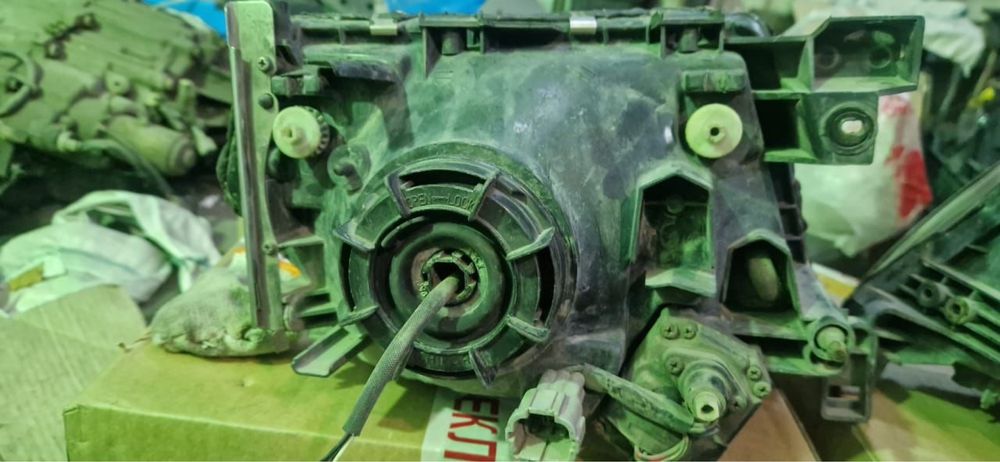 Фары Nissan Patrol