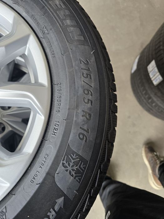 4 Броя НОВИ 215/65/16 Michelin 24dot