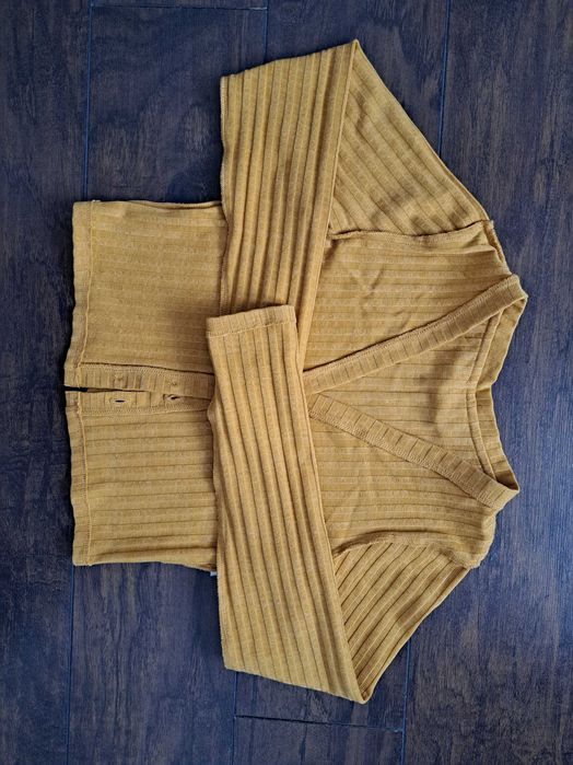 Pulover cu nasturi Mango - colecția Teen