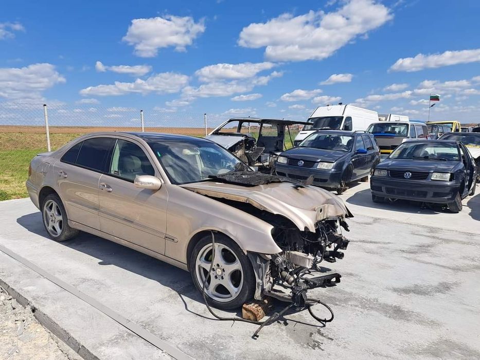 Мерцедес Е 270 W211 / Mercedes E classa W211 2.7 CDI  НА ЧАСТИ